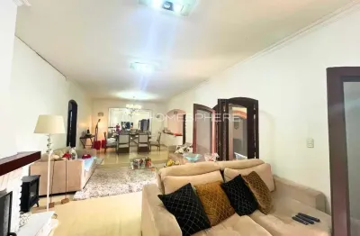Casa no condomínio  alphaville 4, de esquina com 4 suites