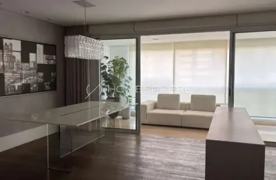 Bélissimo apartamento com 140 m², 3 quartos sendo 3 suítes à venda em pinheiros