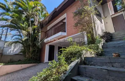 Casa charmosa com 350 m², 4 quartos sendo 2 suítes à venda no bairro fazenda morumbi.