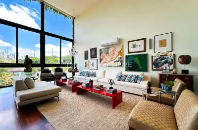 Casa com 3 quartos à venda na Rua Heitor de Morais, Pacaembu, São Paulo