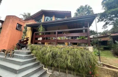 Casa de condomínio com 346.1 m² ,3 quartos sendo 3 suítes à venda no bairro granja viana.