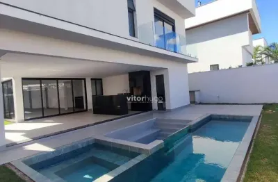Casa em condomínio fechado com 3 quartos à venda no Jardim Versailles, Uberlândia 