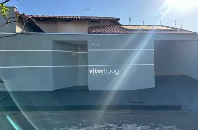 Casa em condomínio fechado com 3 quartos à venda no Tubalina, Uberlândia 