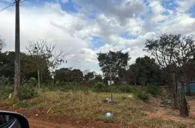 Terreno em condomínio fechado à venda no Morada Nova, Uberlândia 