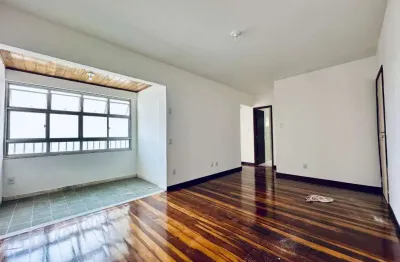 Apartamento à venda, com 70m2, 2 quartos, sendo um 1 suíte, nascente,