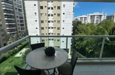 Ótima oportunidade à venda em alphaville i, dois quartos, sendo 1 suíte, posição sul, 78m², armários, splits, valor r$ 750.000,00, salvador - ba