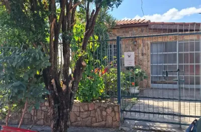 Casa no monte castelo com muito espaço e com canil para seu pet