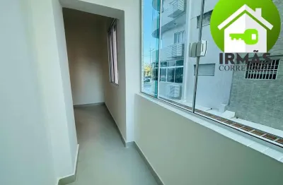 Apartamento com 1 quarto e suíte reformado em frente à praia – santos!