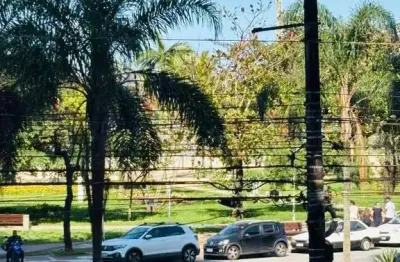 Apartamento com 1 quarto e suíte reformado em frente à praia – santos!