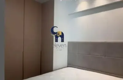 Elegante 1/4, localizado no duetto graça, com 50m2 , nascente total, varanda gourmet, finamente decorado e mobiliado.