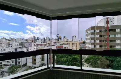 Apartamento  na pituba  na rua . anthenor tupinambá,  com 151,56m² composto de 4/4, sendo 03 suítes e 01 gabinete e duas vagas 