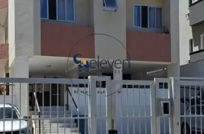 Apartamento mobiliado 2 quartos com suite  - rua gregório maquende, armação, salvador . apto de escadas 2º andar com uma vaga