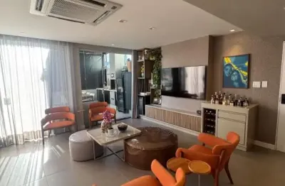 Venham conferir essa cobertura  linear decorada no caminho das árvores 