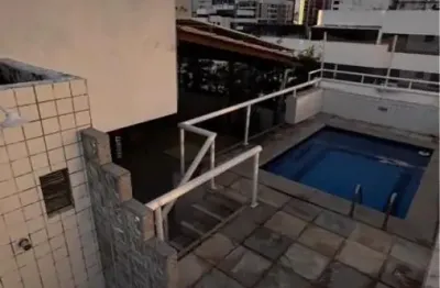Exclusiva cobertura com energia solar na pituba 4/4 cim uma suite , infra , piscina interna  e três vagas 