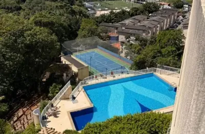 Conforto e qualidade de vida no pátio arvoredo. 3/4 com infra nascente e duas vagas 