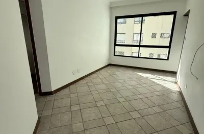 Excelente custo-benefício: apartamento 3 quartos amplo no jardim apipema com duas vagas precisa de reformas