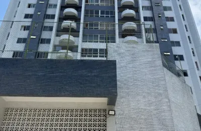 Apartamento espaçoso e elegante com 202 m², planta original de quatro dormitórios,