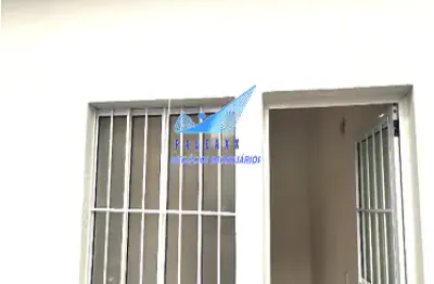 Alugo casa nova com 1  dormitório                                    - otimo para casal  - estudante   - jd maria estela - sp  capital  - divisa com abcd e taboão
