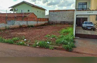 Terreno à venda na Avenida Laranjeiras, 2543, Marumbi, Londrina