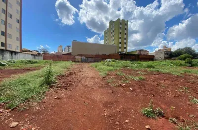 Terreno à venda na Rua Rebouças, Vitória, Londrina
