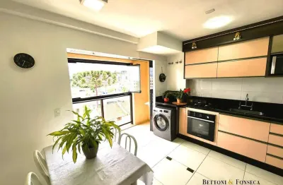 Excelente apartamento de 2 quartos, com armario sob medida!