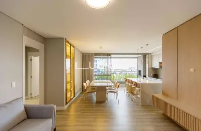 Apartamento Mobiliado com 3 Dormitórios à Venda – Centro em Curitiba/PR