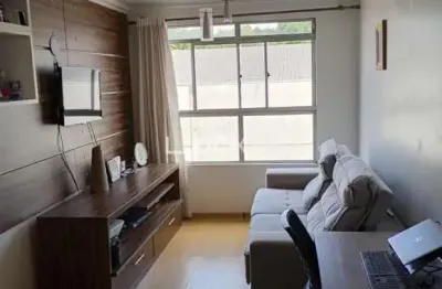 Apartamento com 50 m², 2 quartos à venda no bairro Capão Raso.