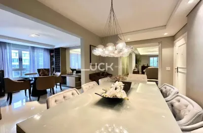 Apartamento moderno e mobiliado com 199 m² à Venda –  São Francisco – Curitiba/PR