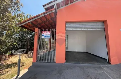 Casa com 2 quartos para alugar no Jardim Zicatti, Cabreúva 