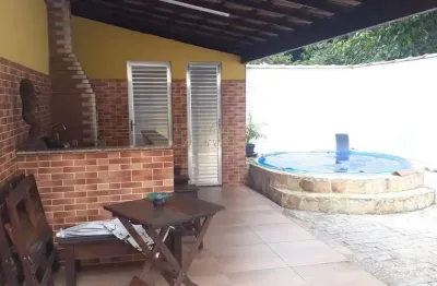 Casa com 3 quartos à venda na Rua Doutor Godofredo Garcia Justo, 205, Piratininga, Niterói
