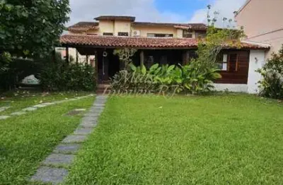 Casa com 4 quartos à venda na Rua Seis, 12, Itaipu, Niterói