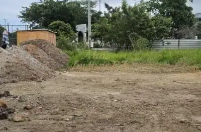 Terreno à venda na Praça do Descobrimento, 17, Piratininga, Niterói