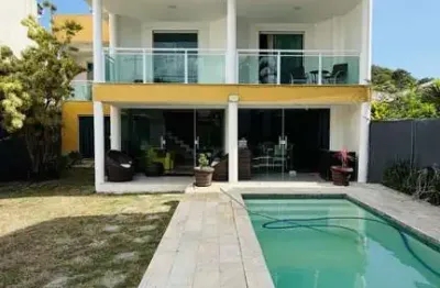 Casa para Venda em Niterói, PIRATININGA, 3 dormitórios, 2 suítes, 4 banheiros, 4 vagas