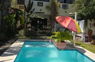 Casa para Venda em Niterói, ITAIPU, 5 dormitórios, 3 suítes, 5 banheiros, 2 vagas