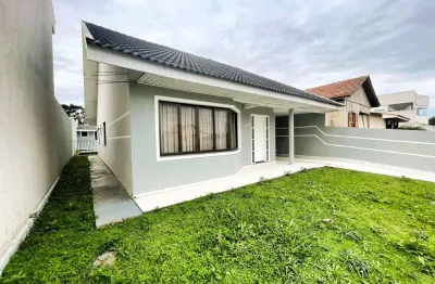 Casa em oficinas, 3 quartos, um deles suíte, 3 vagas, semi-mobiliada