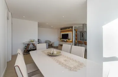 Apartamento à venda mobililiado, pronto para morar no centro de curitiba.