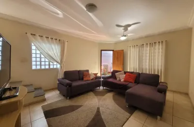Sobrado em excelente localização no jardim alvorada para  locação. 3 dormitórios e churrasqueira.