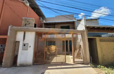 Casa triplex no cidade nova   -  santana do paraíso