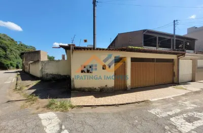 Casa em ótima localização no bairro bom retiro - ipatinga