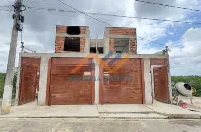 Casa tríplex á venda no bairro residencial bethânia - santana do paraiso