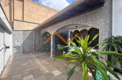 Casa com 4 quartos à venda na Rua Castro Alves, Cidade Nobre, Ipatinga