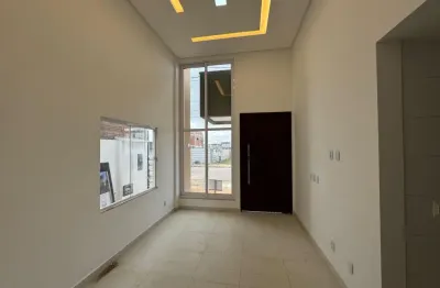 Linda casa pronta para morar 3 quartos sendo 2 suítes- condomínio ecoville