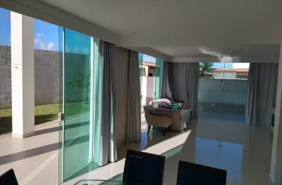 Excelente casa espaçosa com  5 quartos sendo 3 suítes e 2 terraços