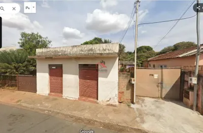Terreno com 2 casas e 1 cômodo comercial no bairro abadia a 1 minuto da av prudente de moraes- aceita negociação