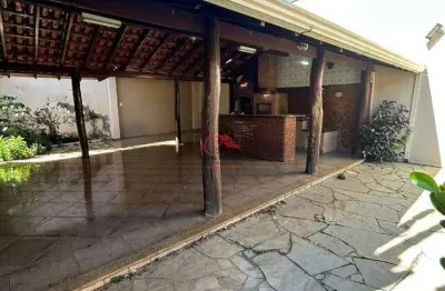 Casa com 3 quartos à venda no Jardim São Bento, Uberaba 