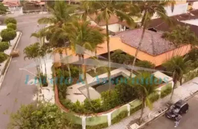 Casa residencial com piscina para venda flórida, praia grande sp 7 dormitórios sendo 7 suítes, sala, cozinha, banheiro social, 7 vagas 272,00 m² const