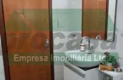 Casa em condomínio fechado com 3 quartos para alugar no Flores, Manaus 