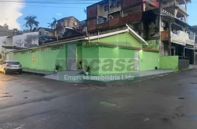 Casa com 4 quartos para alugar no Flores, Manaus 