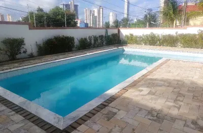 Ponta negra: espetacular casa triplex com piscina em terreno arborizado de 900m²