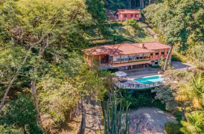 Excelente casa com 06 quartos à venda em corrêas, petrópolis